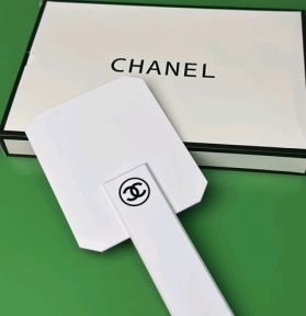 Gương Trang Điểm Cầm Tay Chanel Cao Cấp