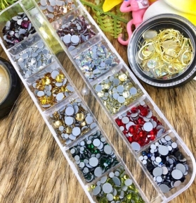 Đá Khay Mix 12Ô Đủ Màu