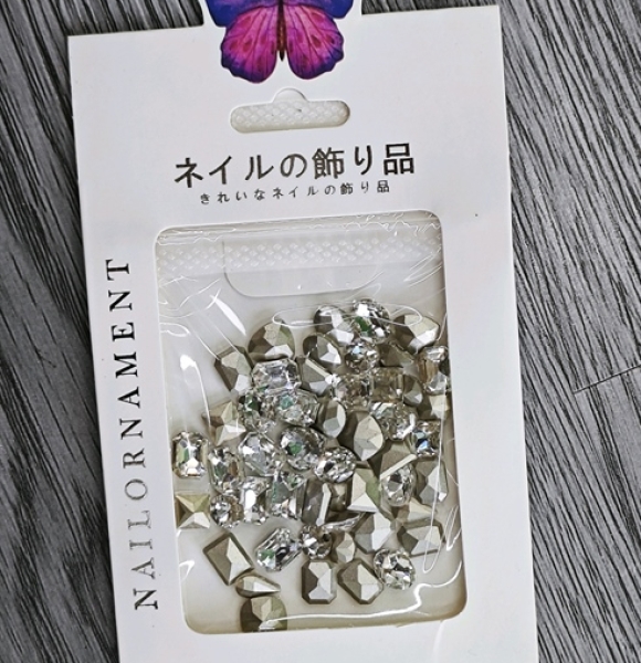 Đá Khối Gói Chân Nhọn Size To Trắng Trong