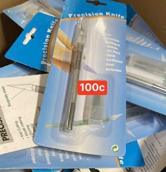 Dao Cắt Bột Inox Tặng Kèm 5 Lưỡi Dao